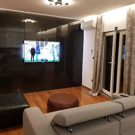 With A Parking Space - 15898 *