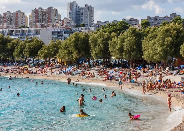 Apartament With A Parking Space - 15898 Split