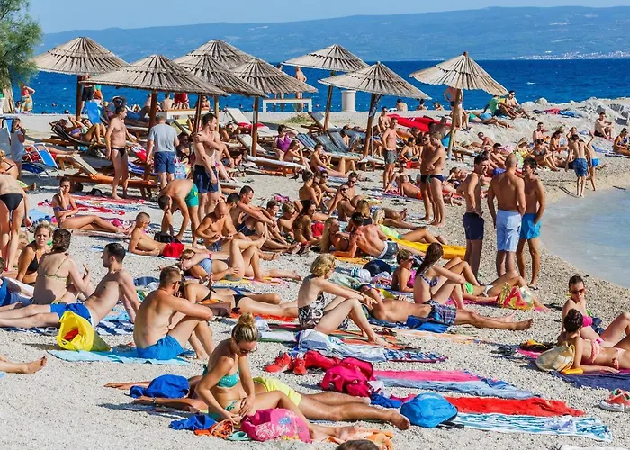 With A Parking Space - 15898 Split