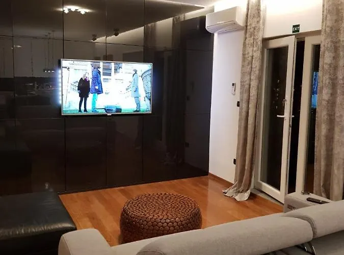 With A Parking Space - 15898 *